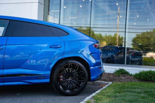 2026 Lamborghini Urus SE - Image 8 of 31