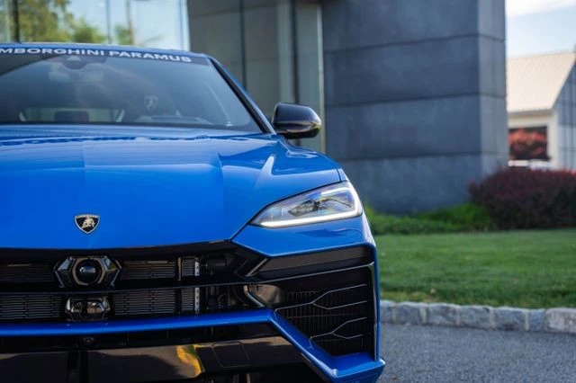 2026 Lamborghini Urus SE - Image 4 of 31