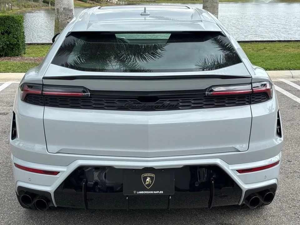 2026 Lamborghini Urus SE - Image 4 of 14