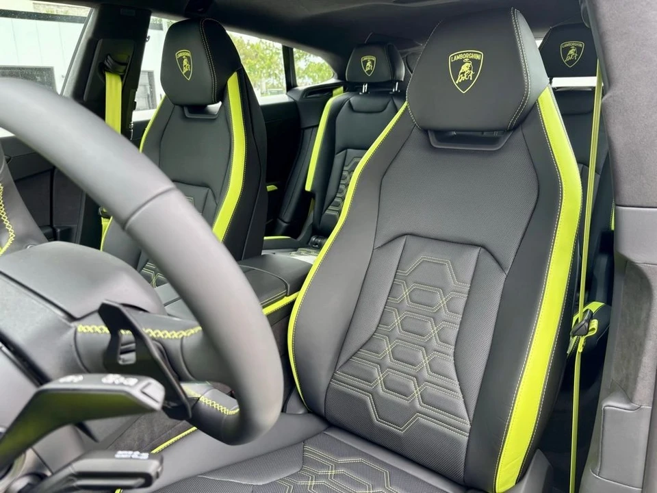 2026 Lamborghini Urus SE - Image 7 of 14