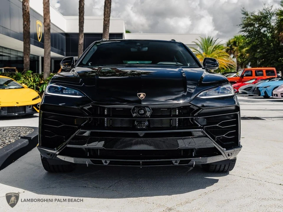 2026 Lamborghini Urus SE - Image 6 of 29