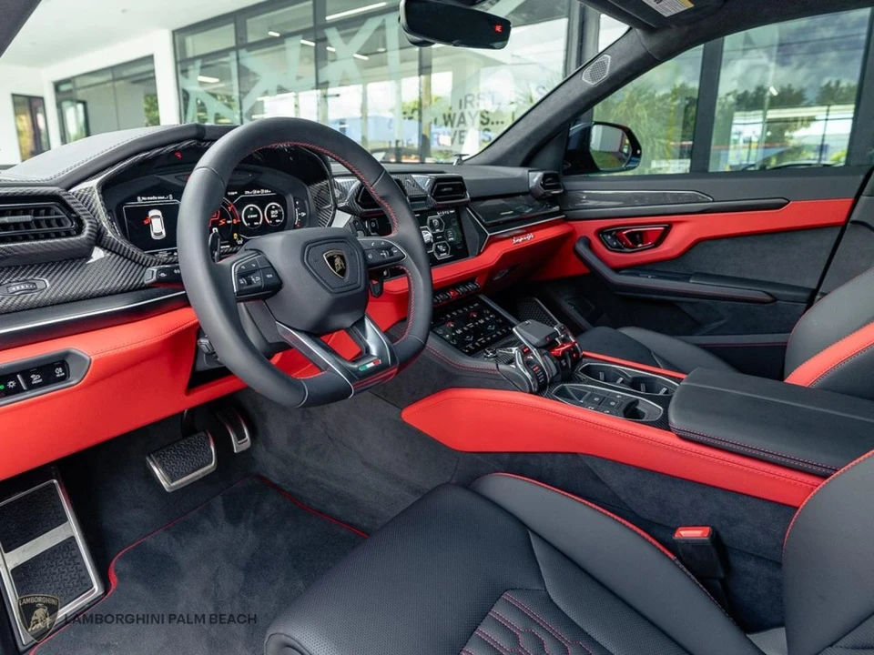 2026 Lamborghini Urus SE - Image 7 of 29