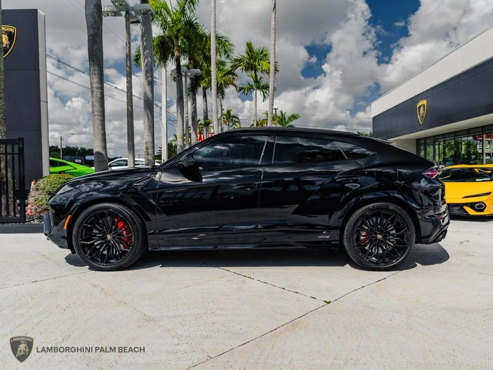 2026 Lamborghini Urus SE - Image 3 of 29