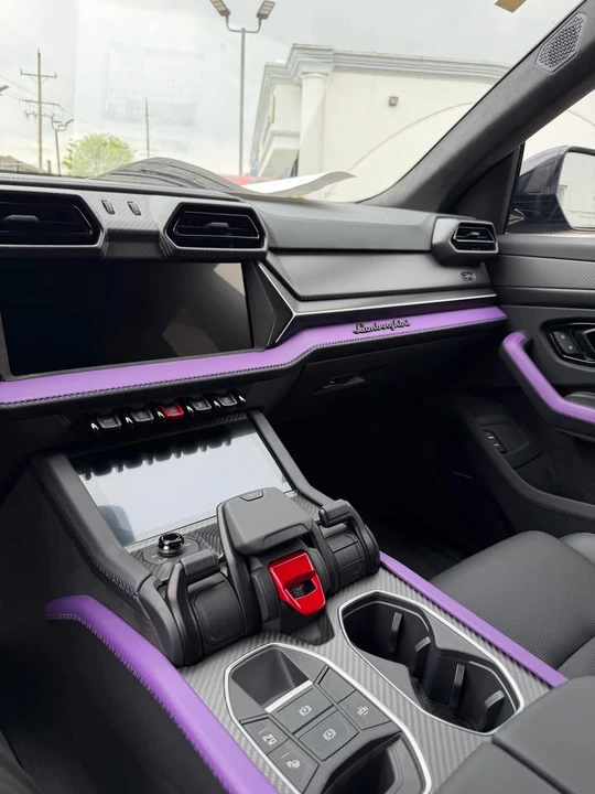 2026 Lamborghini Urus - Image 3 of 8