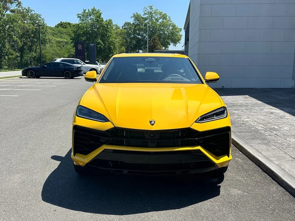 2026 Lamborghini Urus - Image 3 of 6