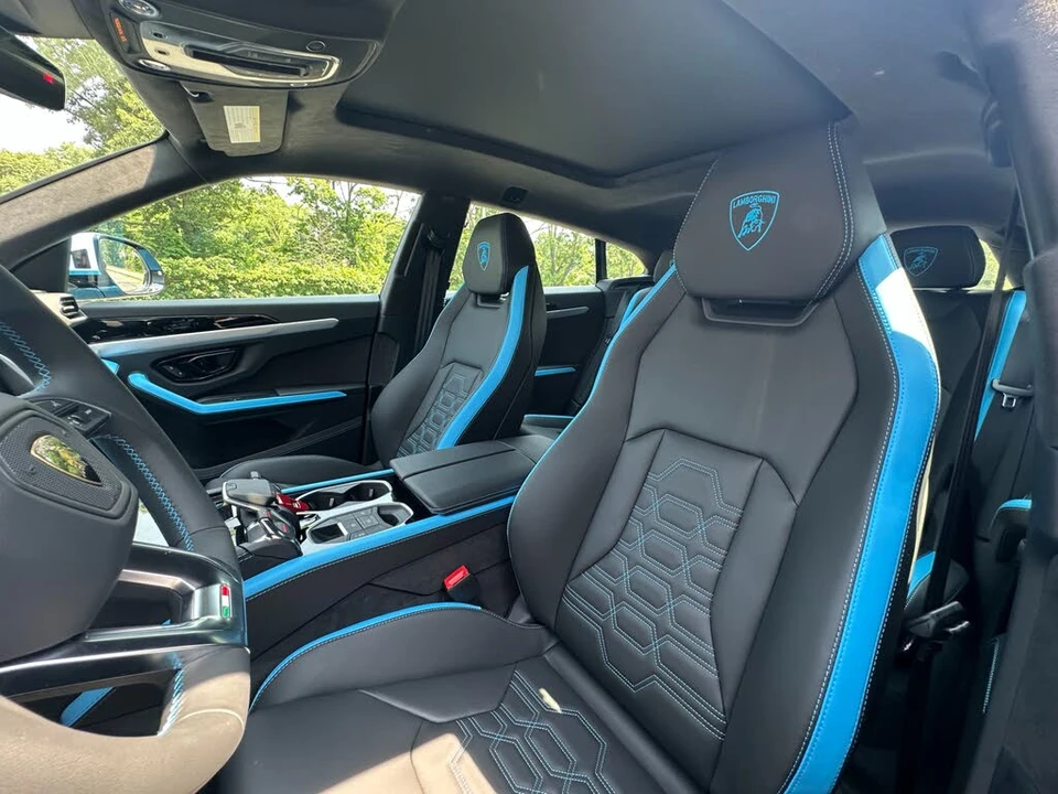 2026 Lamborghini Urus - Image 4 of 6