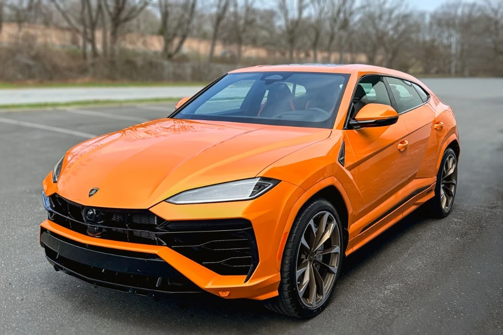 2026 Lamborghini Urus - Image 20 of 24