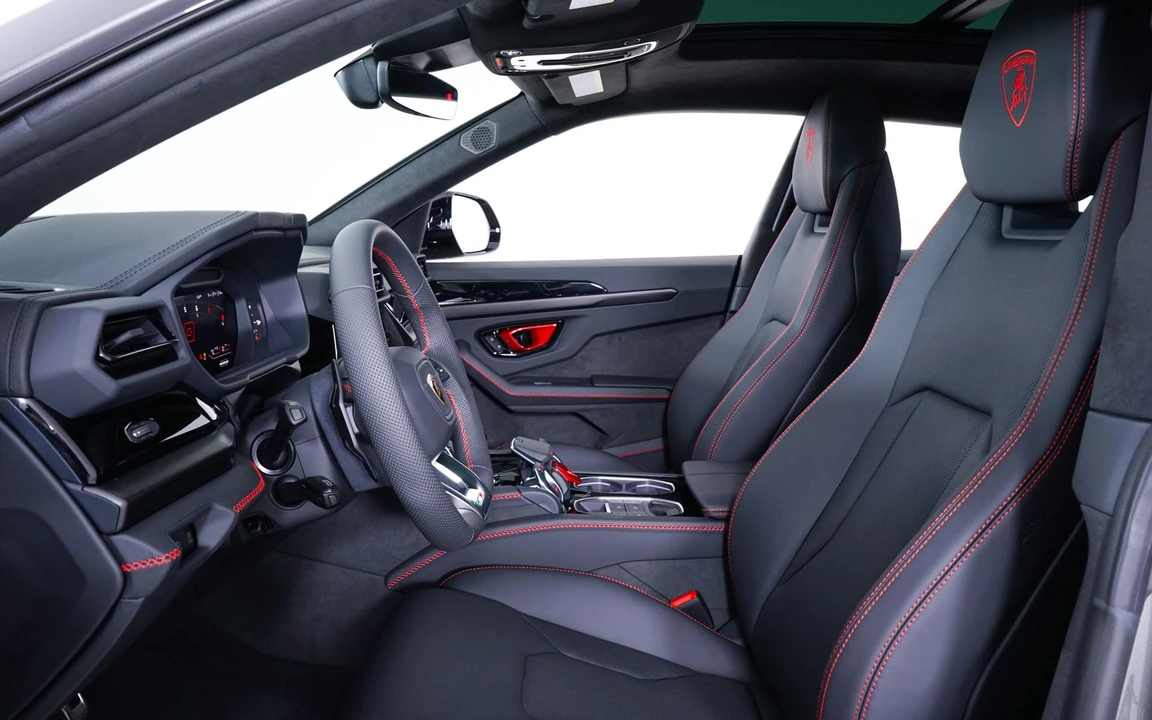 2026 Lamborghini Urus - Image 5 of 31