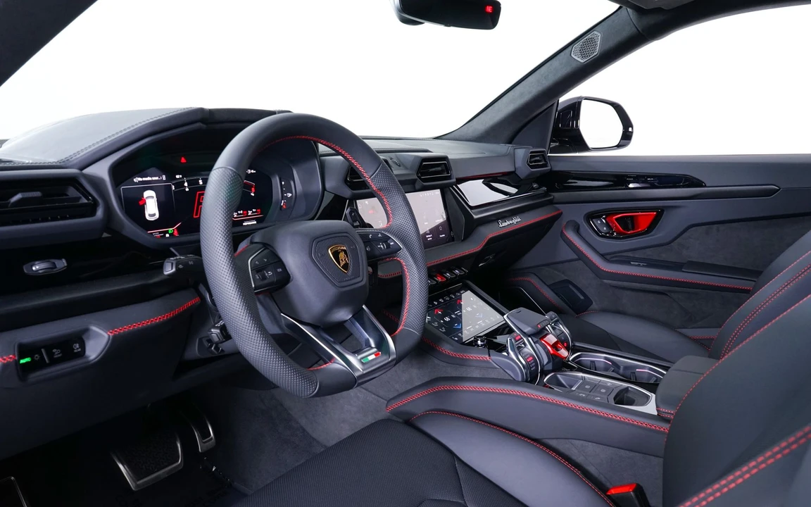 2026 Lamborghini Urus - Image 22 of 31