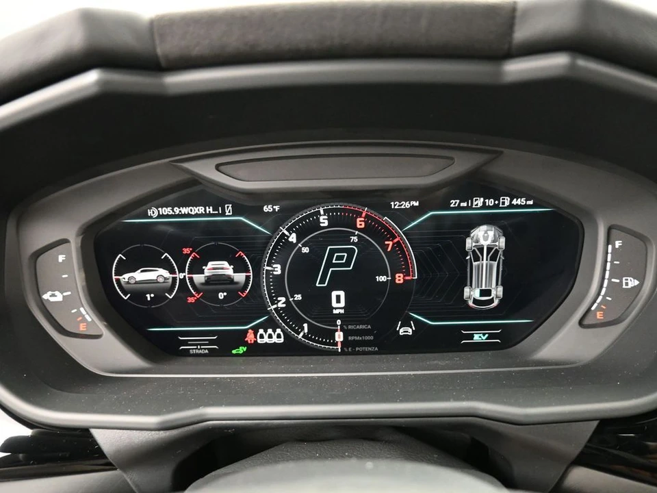 2026 Lamborghini Urus - Image 19 of 31