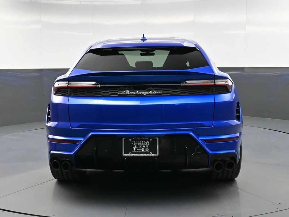 2026 Lamborghini Urus - Image 9 of 31