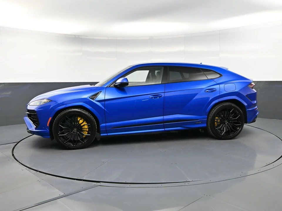 2026 Lamborghini Urus - Image 7 of 31