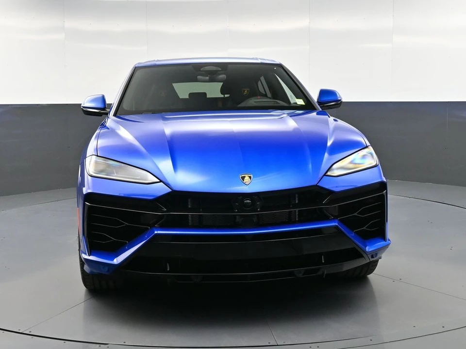 2026 Lamborghini Urus - Image 2 of 31