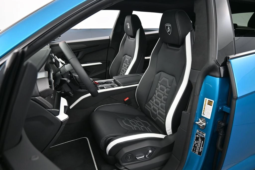 2026 Lamborghini Urus - Image 5 of 31