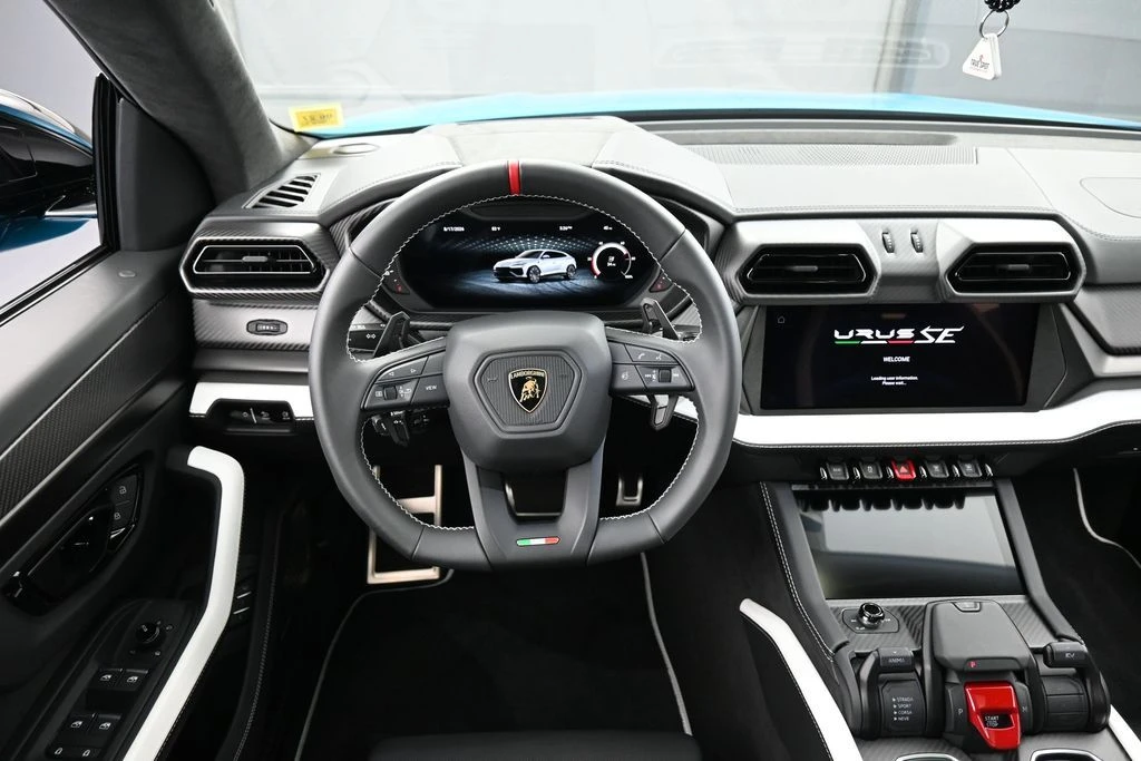 2026 Lamborghini Urus - Image 18 of 31