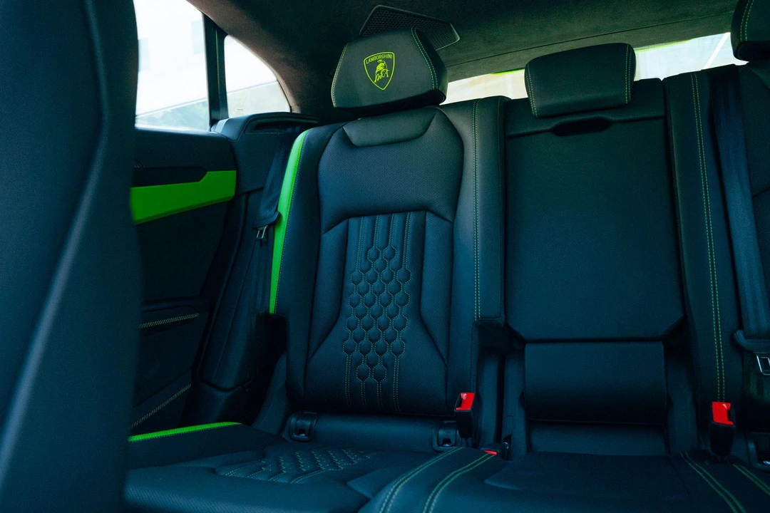 2026 Lamborghini Urus - Image 6 of 31
