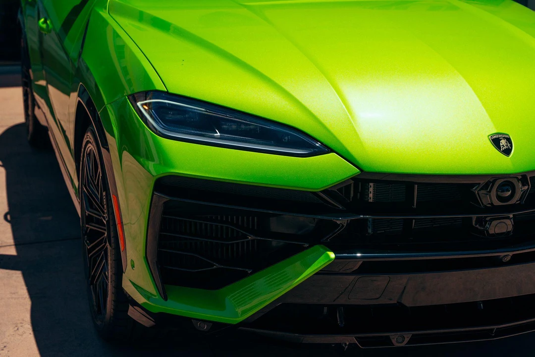 2026 Lamborghini Urus - Image 10 of 31
