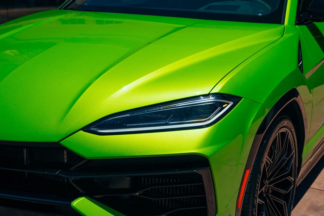 2026 Lamborghini Urus - Image 12 of 31