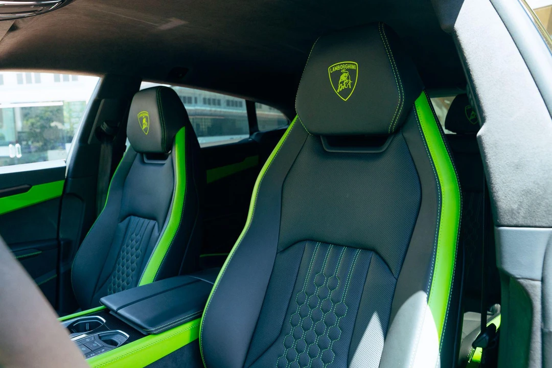 2026 Lamborghini Urus - Image 16 of 31
