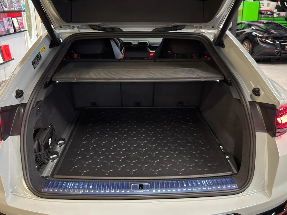 2026 Lamborghini Urus - Image 29 of 29