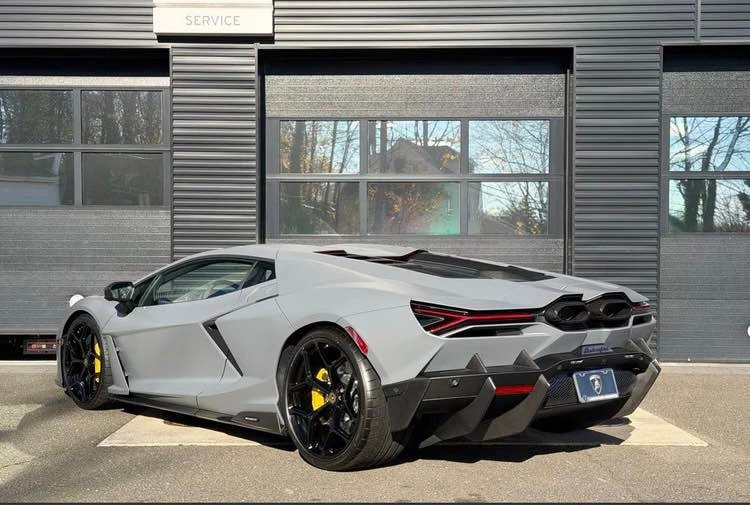 2026 Lamborghini Revuelto - Image 3 of 19