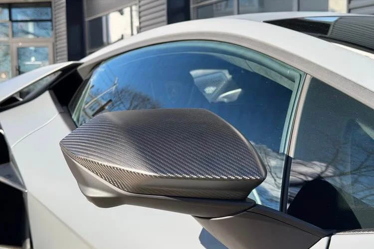 2026 Lamborghini Revuelto - Image 9 of 19