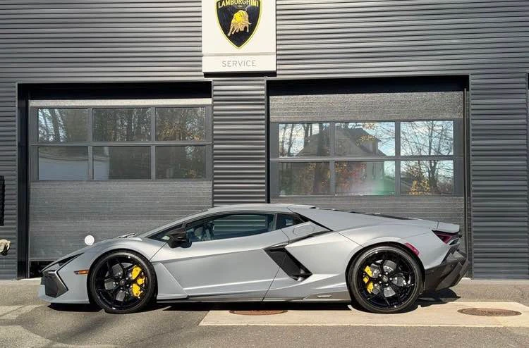 2026 Lamborghini Revuelto - Image 2 of 19