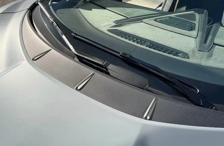 2026 Lamborghini Revuelto - Image 11 of 19
