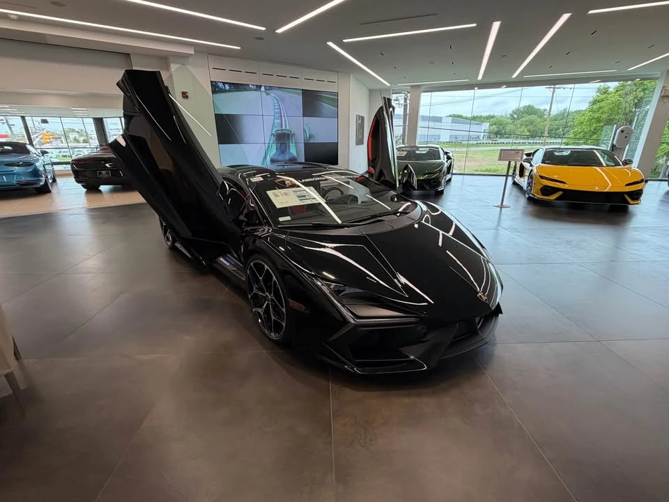 2026 Lamborghini Revuelto - Image 3 of 17
