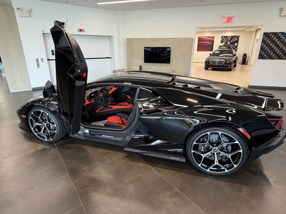2026 Lamborghini Revuelto - Image 2 of 17