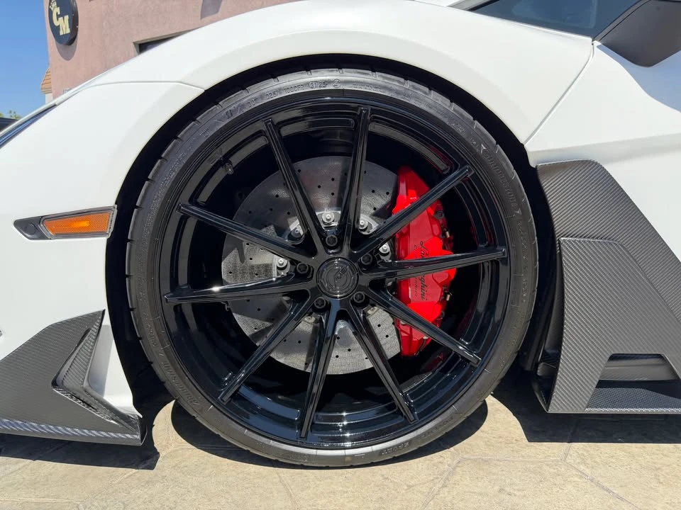 2026 Lamborghini Revuelto - Image 13 of 20