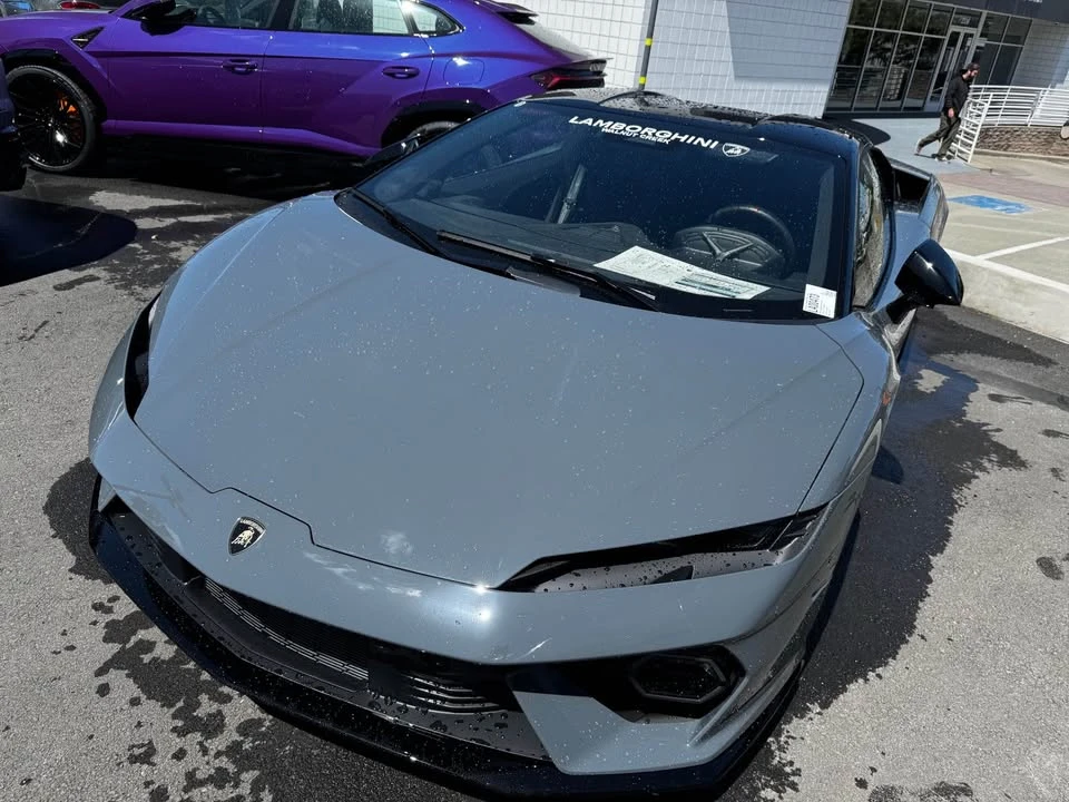 2026 Lamborghini Temerario - Image 8 of 10