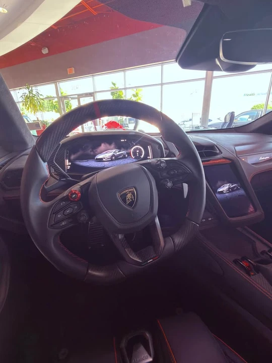 2026 Lamborghini Temerario - Image 17 of 18