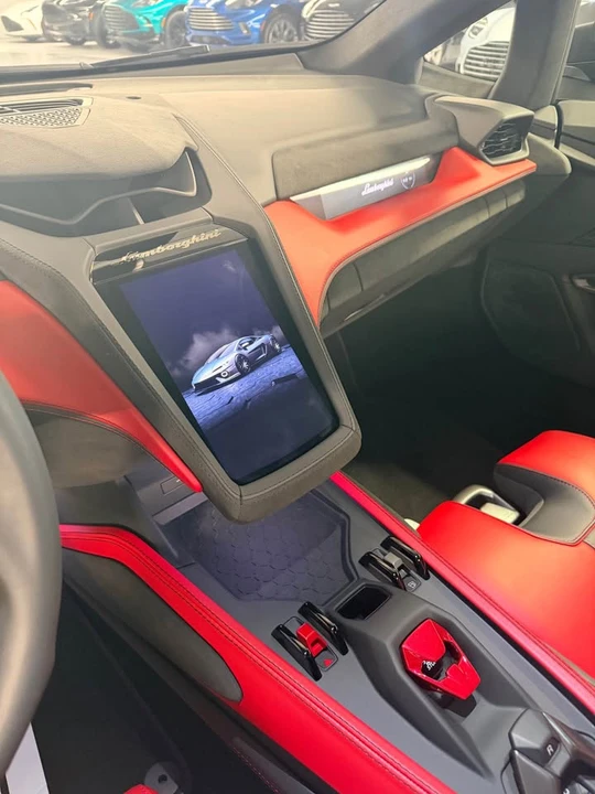 2026 Lamborghini Temerario - Image 9 of 14