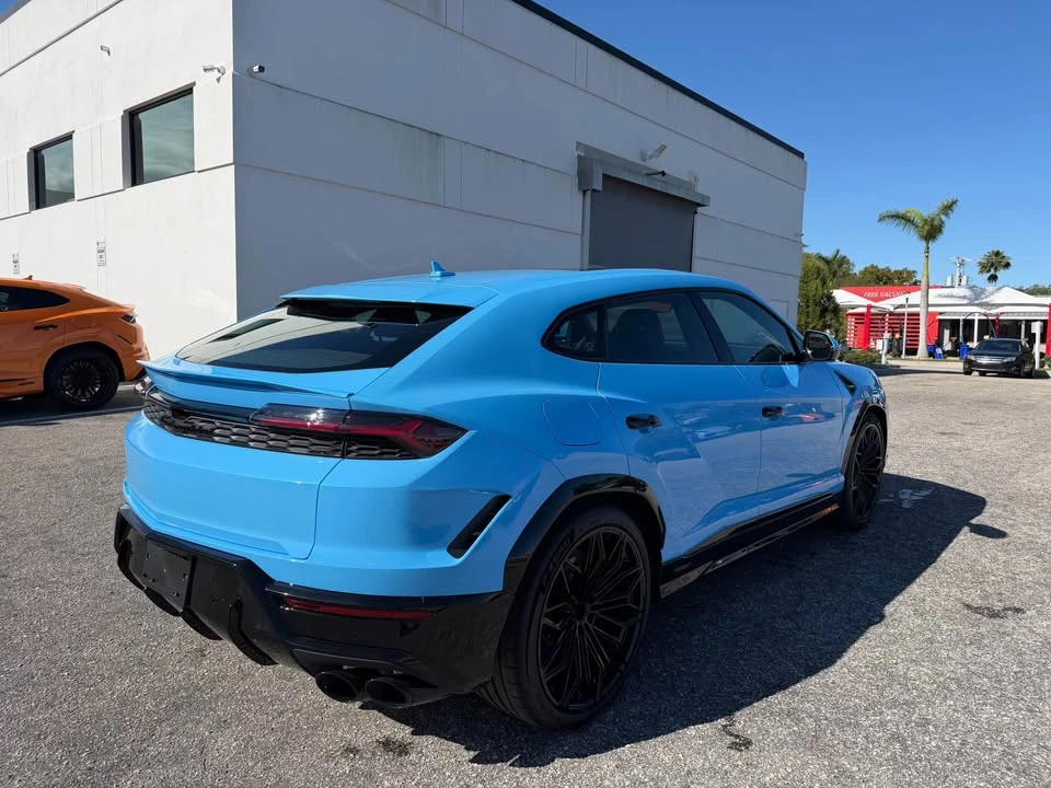 2026 Lamborghini Urus SE - Image 5 of 14