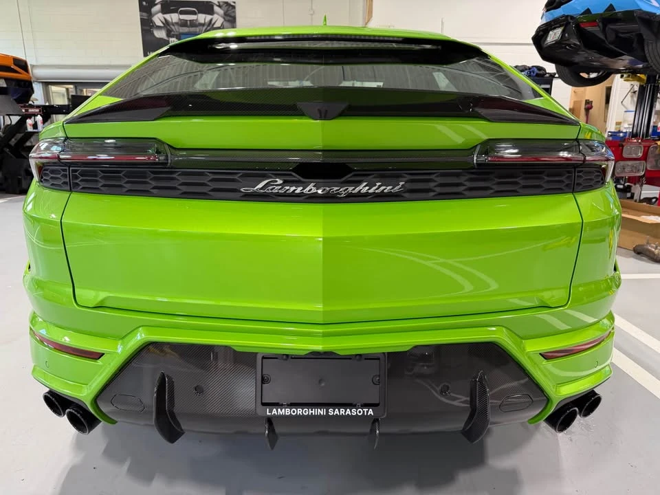 2026 Lamborghini Urus SE - Image 4 of 10