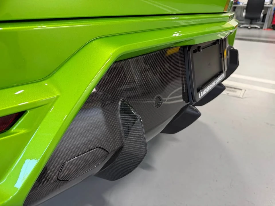 2026 Lamborghini Urus SE - Image 5 of 10