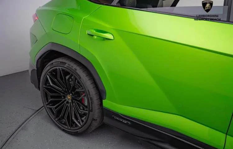 2026 Lamborghini Urus SE - Image 6 of 16