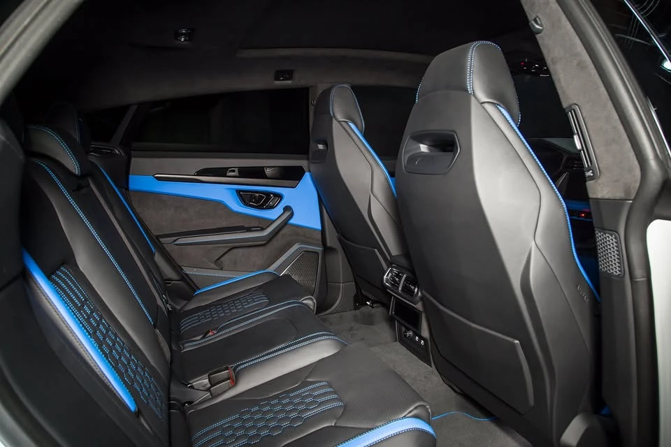 2026 Lamborghini Urus SE - Image 16 of 19