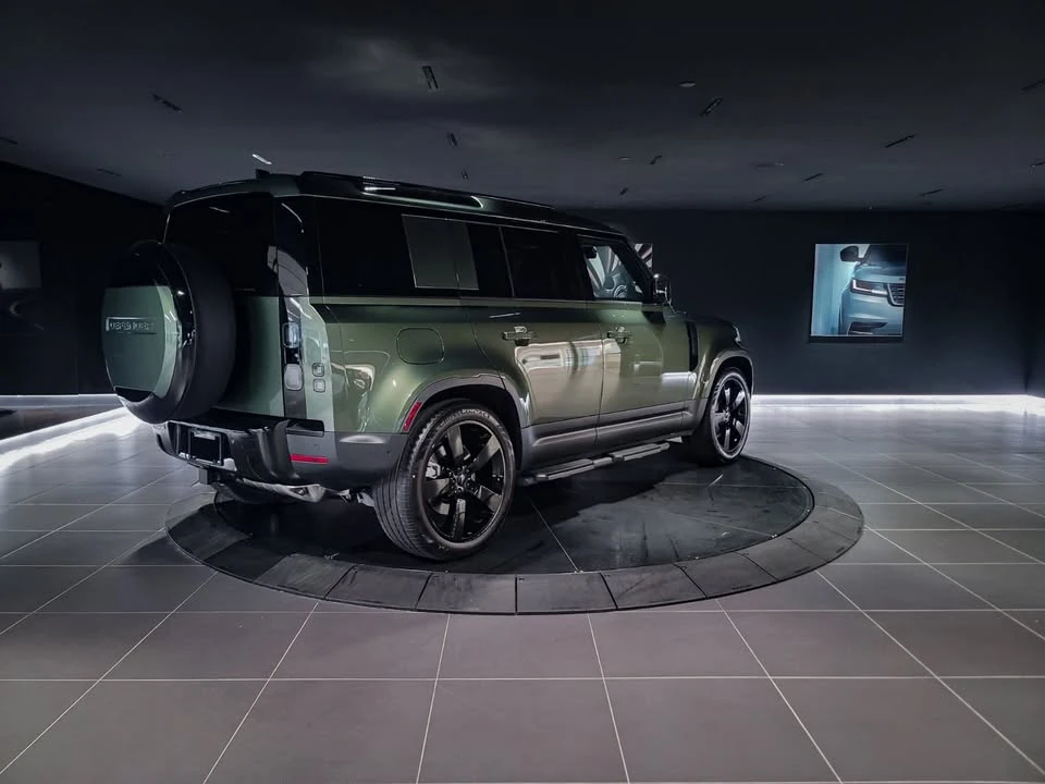 2026 Land Rover Defender L663 - Image 5 of 20