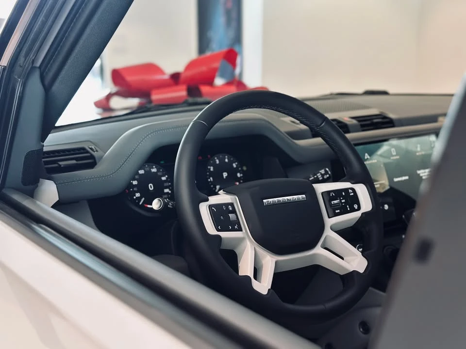 2026 Land Rover Defender L663 - Image 16 of 20