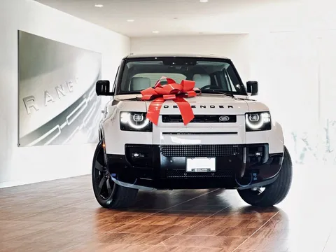 2026 Land Rover Defender 110 P400 X-Dynamic SE
