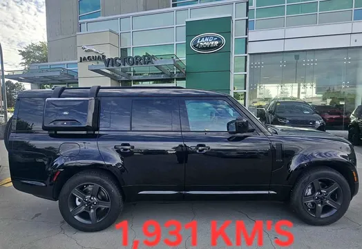 2026 Land Rover Defender 130 X-Dynamic SE