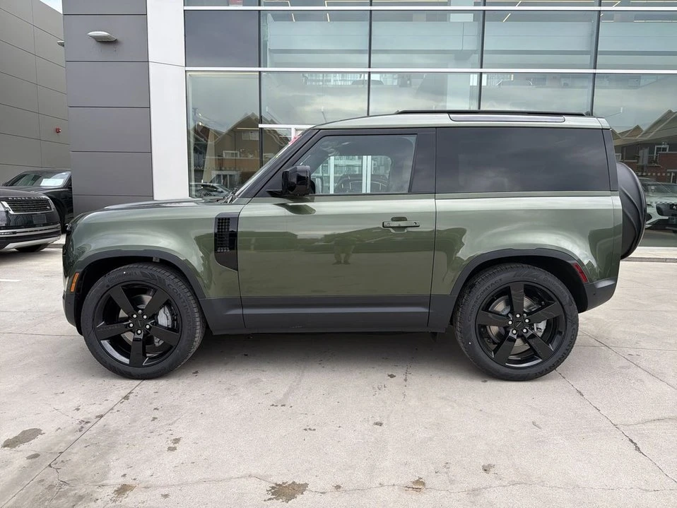 2026 Land Rover Defender - Image 3 of 19