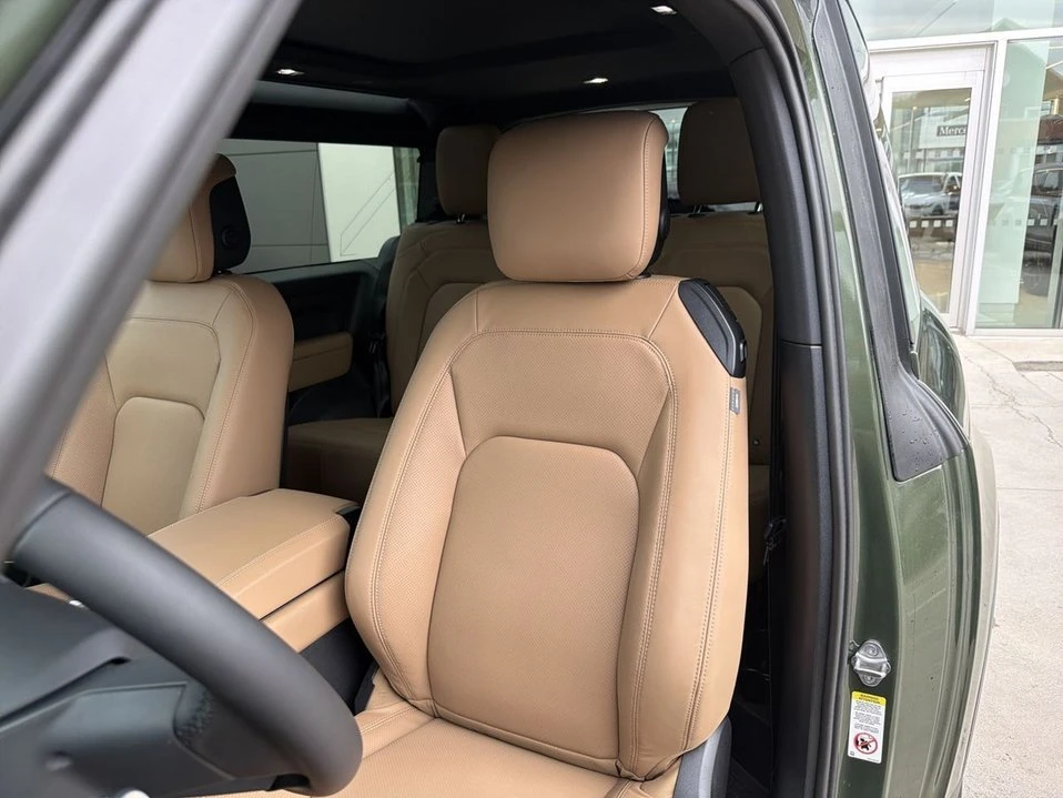 2026 Land Rover Defender - Image 6 of 19