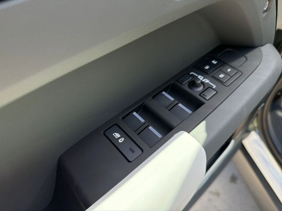 2026 Land Rover Defender L663 - Image 8 of 18