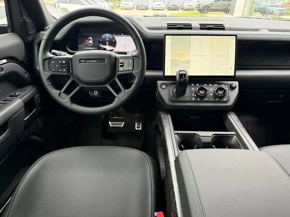 2026 Land Rover Defender Octa - Image 8 of 13