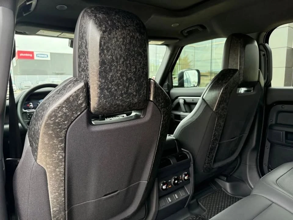 2026 Land Rover Defender Octa - Image 10 of 13