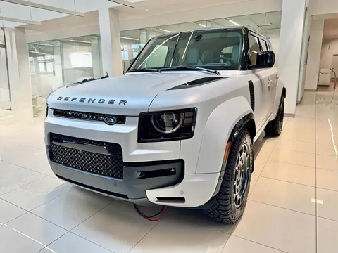2026 Land Rover Defender 110 P635 OCTA
