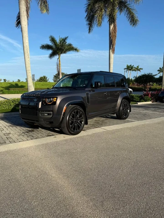 2026 Land Rover Defender Octa - Image 3 of 20
